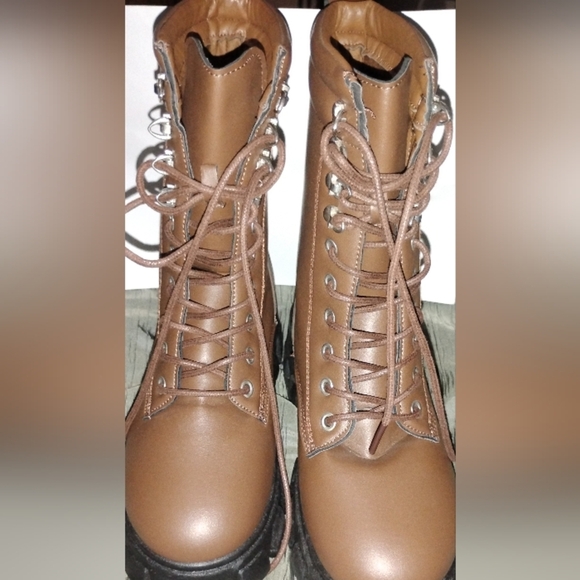 Charlotte Russe Presley brown combat boots - Picture 1 of 11
